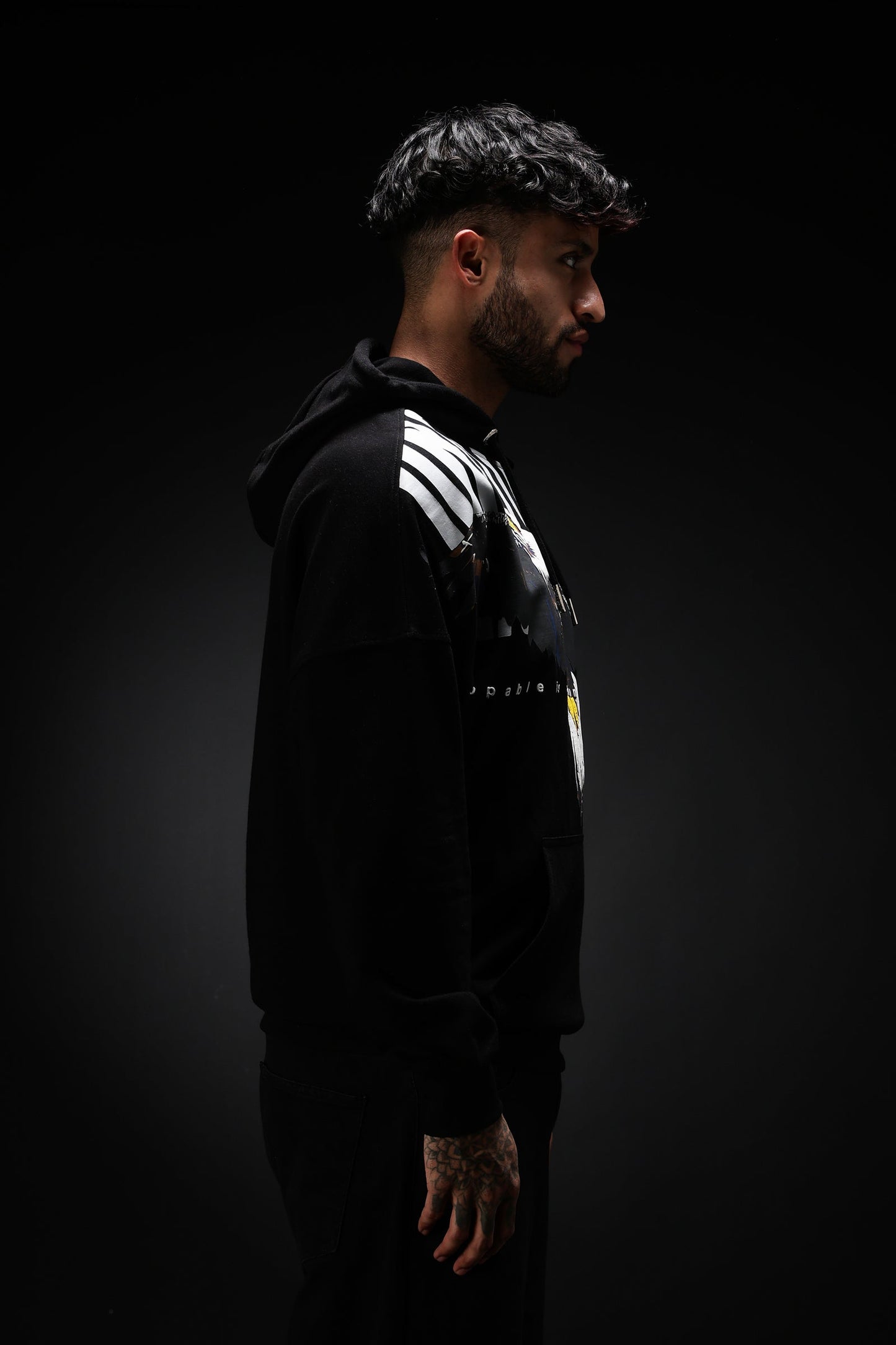 UNSTOPPABLE OVERSIZED HOODIE